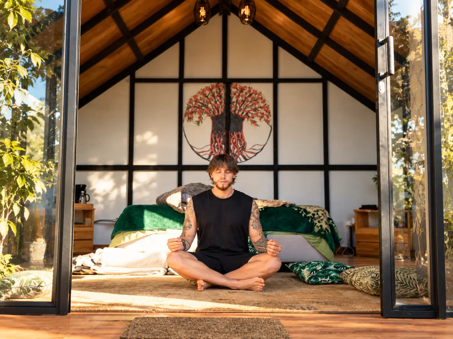 Momento de meditación en el interior de Diwalli